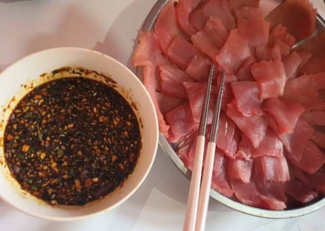 Sashimi Tuna khas Gorontalo