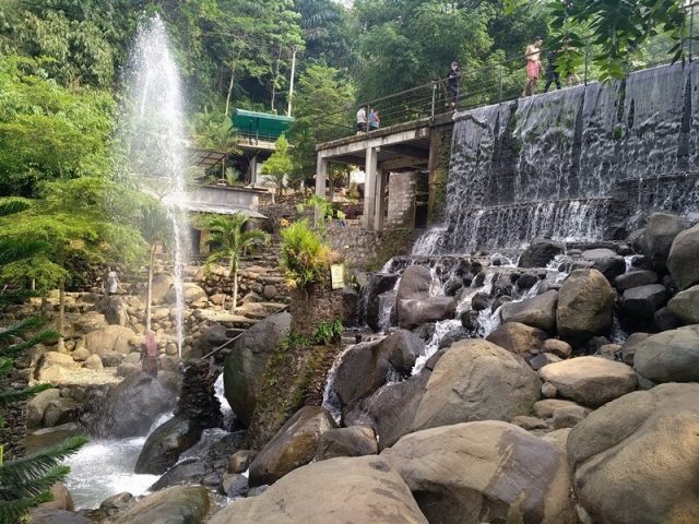 Taman Batu Purwakarta