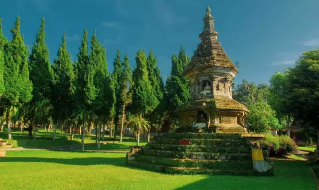Stupa Buddha